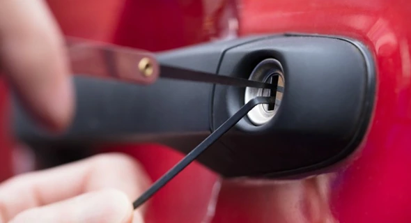 Professional auto locksmith specializing in key fob programming and ignition repair.